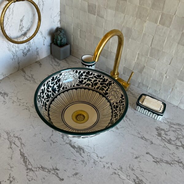 Lavabo artisanal en céramique fait main – Pièce unique pour salle de bain haut de gamme (39 cm x H 13,5 cm, 5,8 kg) – Image 2
